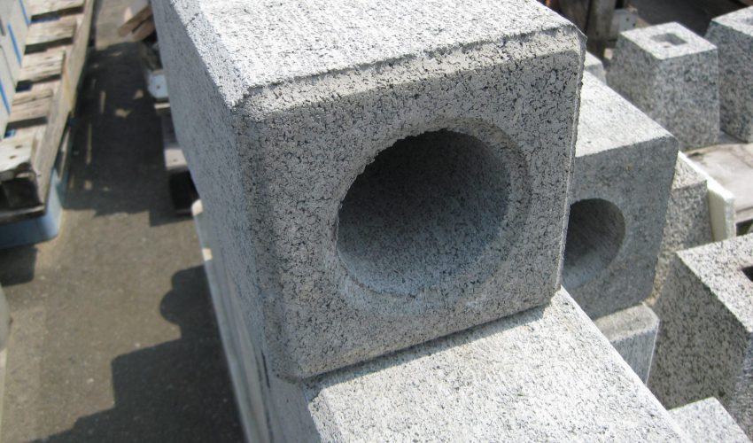 独立基礎　フェンス工事などに使用